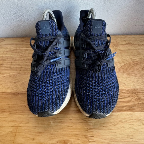 Adidas UltraBoost 4.0 - Picture 2 of 8